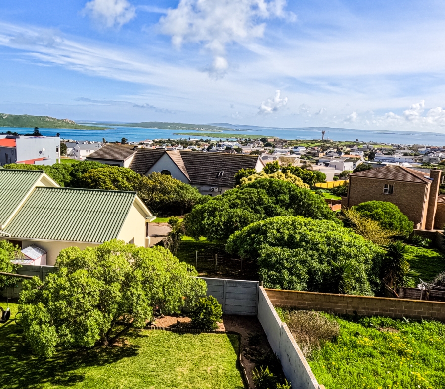 5 Bedroom Property for Sale in Myburgh Park Western Cape
